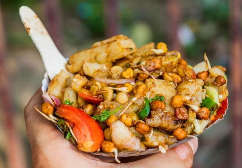 Delhi: Delhi Street Food Tour with Guide at Chandni Chowk - Key Points