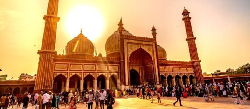 Delhi: Evening Tour of Old Delhi City with Guide - Who Will Benefit Most?