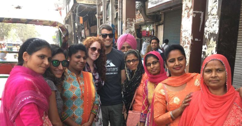 Delhi Exclusive Guided Shopping Tour in AC car and transfers - A Closer Look at the Experience