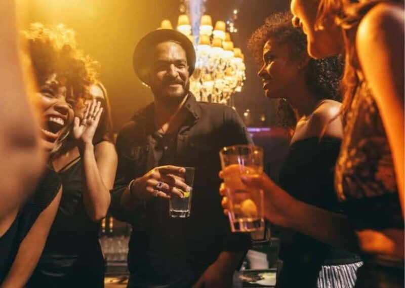 Delhi Guided Pub-Hopping Experience: Walk, Drink & Repeat - Who Should Consider This Tour?