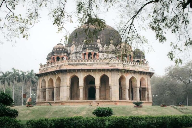 Delhi: Lodhi Gardens Guided Walking Tour - Key Points