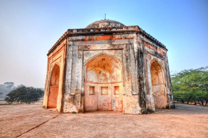 Delhi: Mehrauli Archaeological Park Tour with Qutub Minar - The Sum Up