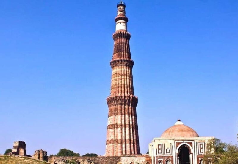 Delhi: Old and New Delhi City Private Guided Day Tour by car - Key Points