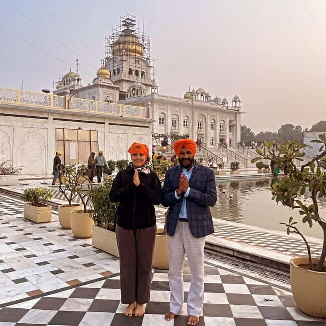 Delhi: Old and New Delhi Private Full or Half-Day Tour - An Authentic and Practical Introduction to Delhi