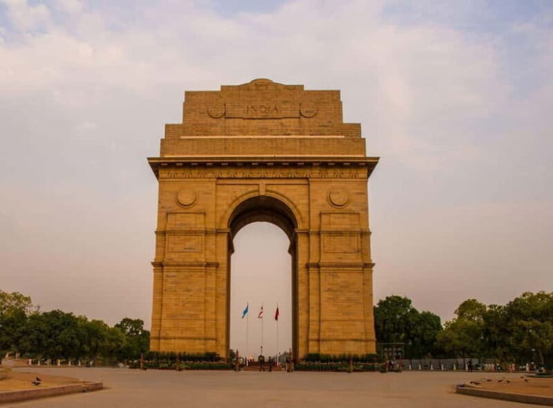 Delhi: Old and New Delhi Private Guided City Tour - Exploring Old and New Delhi: The Itinerary in Detail