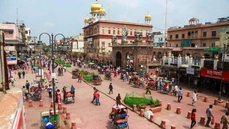 Delhi: Private Half-Day Guided Shopping Tour with Pickup - Pricing and Value