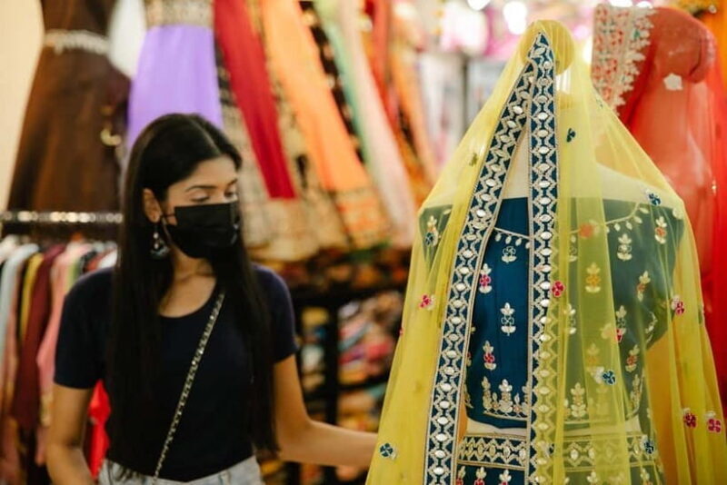 Delhi: Private Local Shopping Tour with Guide & Pickup - FAQs