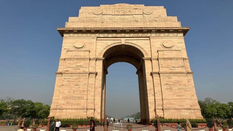 Delhi: Private Old and New Delhi Day Trip with Guide - A Deep Dive into What You Can Expect