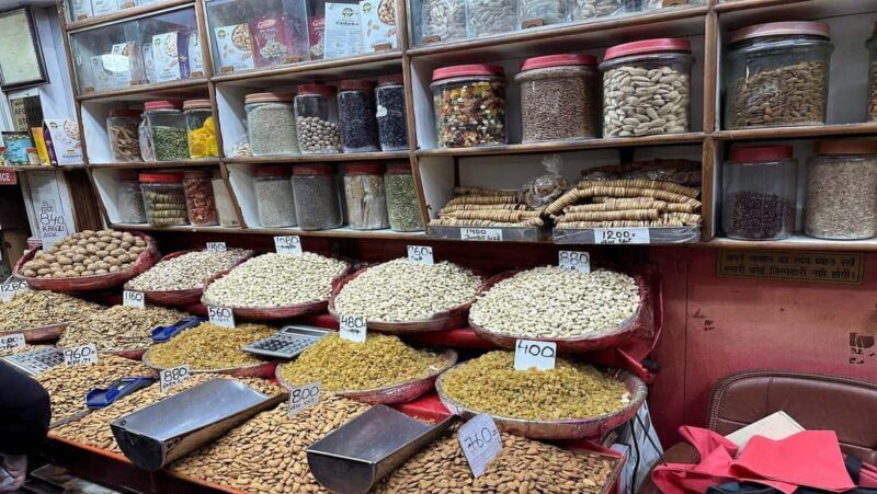 Delhi: Private Old and New Delhi Day Trip with Guide - The Sum Up