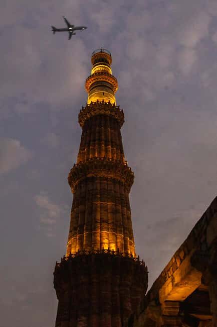 Delhi: Qutub Minar Heritage Night Tour with Guide - The Light & Sound Show: A Visual Feast