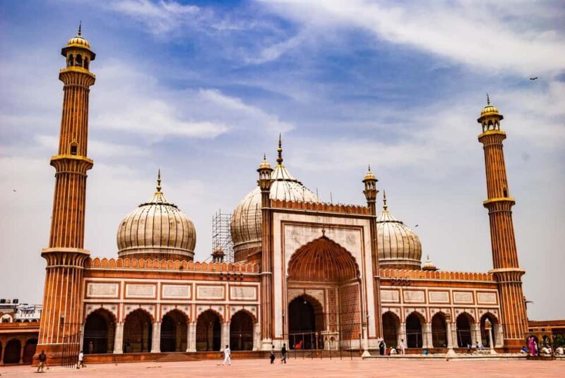 Delhi: Spiritual Tour with Religious Landmarks - An In-Depth Look at Each Stop