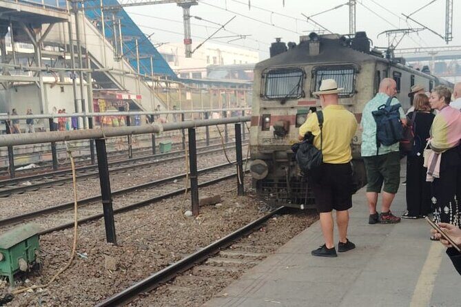 Delhi to Taj Mahal Superfast Train Tour - A Detailed Look at the Tour Experience