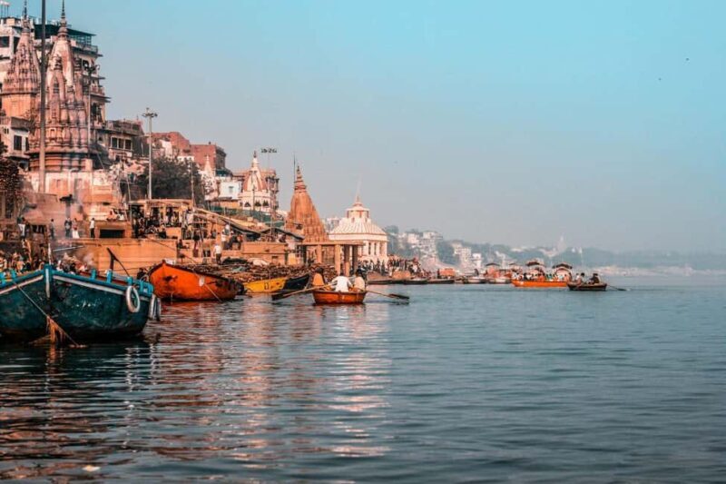 Delhi: Varanasi Overnight Spiritual Escape by Private Car - Key Points