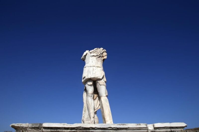 Delos Island: Private Guided Tour with Certified Local Guide - A Deep Dive Into the Experience