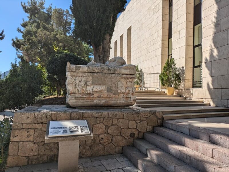 Delphi and Hosios Loukas Monastery: Private Tour from Athens - Key Points
