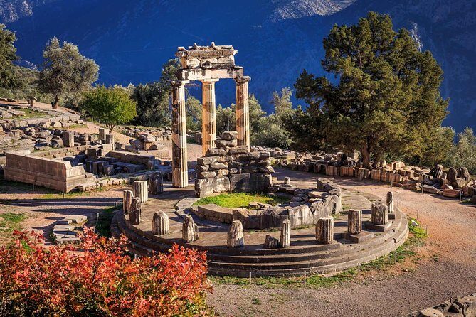 Delphi Full Day Private Trip From Athens With Lunch Overlooking the Sea - A Deep Dive into the Delphi Full Day Private Trip