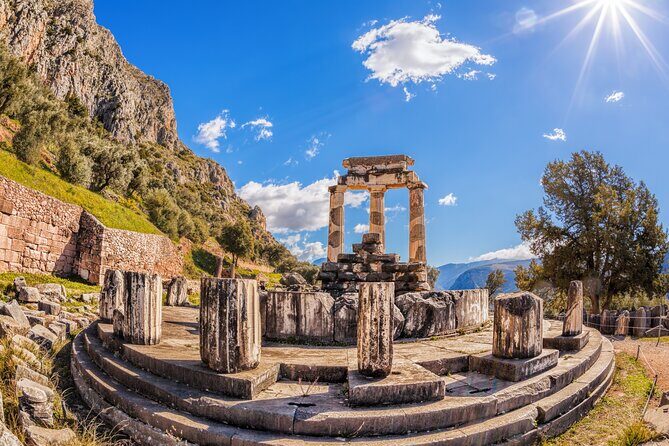 Delphi full day V.R audio guided tour with entry ticket - Transportation and Group Size: Making It Comfortable