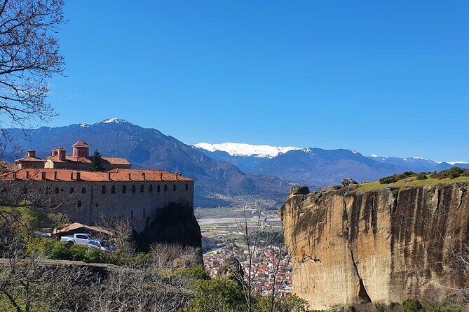 Delphi, Meteora and Thermopylae 2-Day Private Tour from Athens - Who Should Consider This Tour?