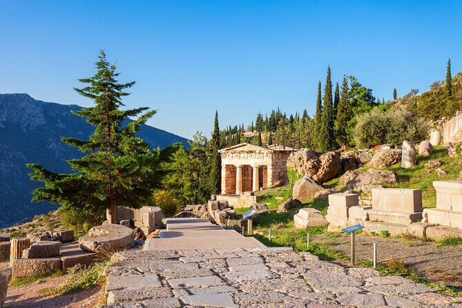 Delphi, Spanish guided one day tour - Who Should Consider This Tour?