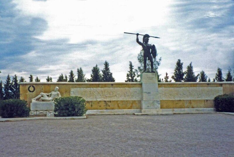 Delphi&Thermopylae private full day tour - Practical Tips for Travelers