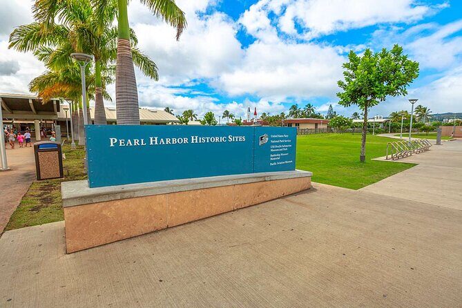 Deluxe Arizona Memorial and Pearl Harbor Aviation Museum Tour - FAQ