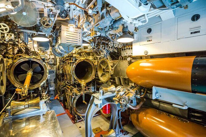 Deluxe Arizona Memorial Bowfin Submarine and Honolulu City Tour - FAQ