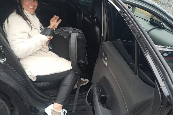 Deluxe Car Lima Transfer - Private Service - Who Should Book This Service?