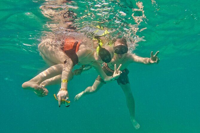 Deluxe Catamaran Trip to Isla Mujeres, from Costa Mujeres Resorts - FAQ