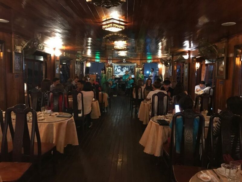 Deluxe Dining Cruise by DeluxeGroupTours - Who Should Consider This Cruise?