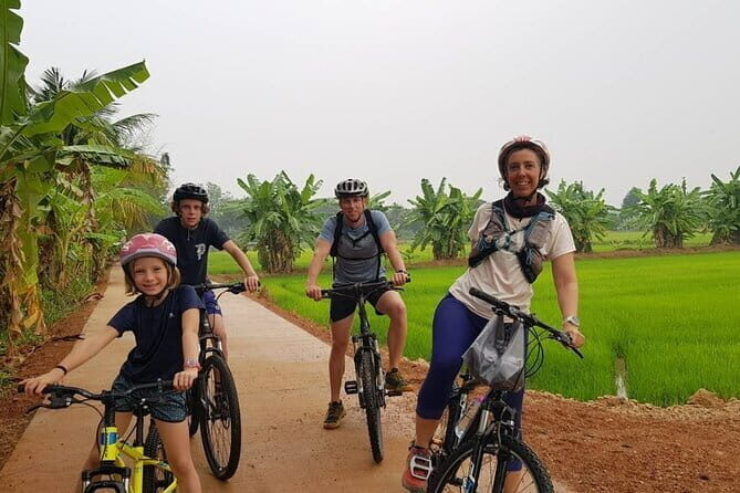 Deluxe Hanoi Tour, Ancient Villages, Pottery Class, Train Street - Why This Tour Offers Great Value for Money