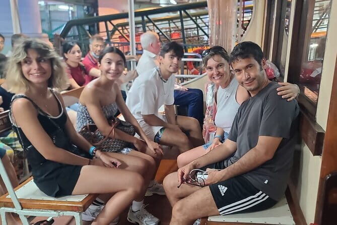 Deluxe Hong Kong City Tour using Mercedes-Benz V-Class Car+ Guide - A Detailed Look at the Hong Kong Experience