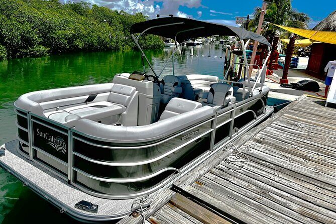 Deluxe Pontoon Boat Rental In Key West - Key Points