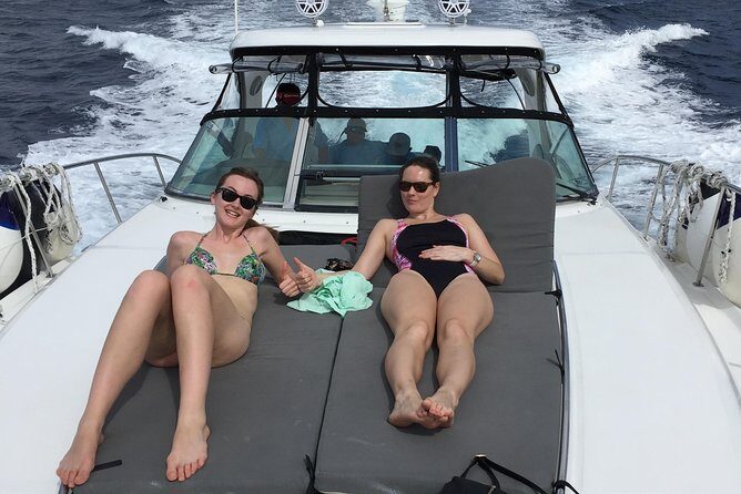 Deluxe Private Boats - 40 ft Sea Ray - FAQ