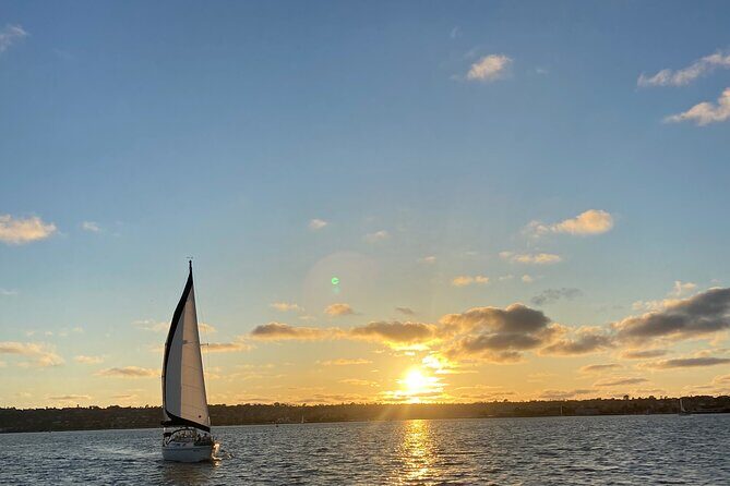 Deluxe Sunset & Day Sail Small Group - Who Should Consider This Experience?
