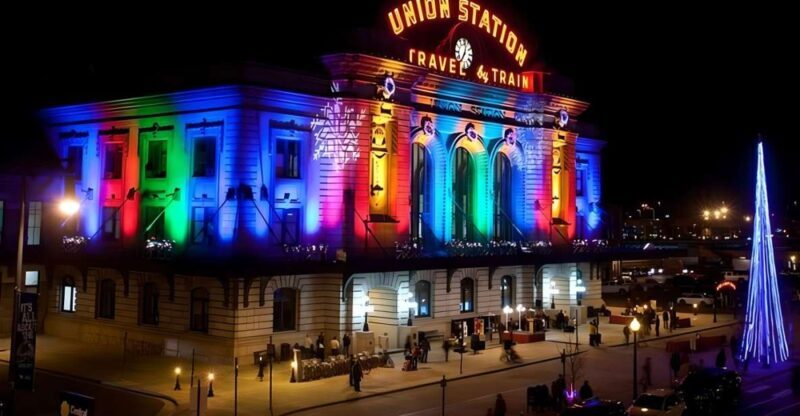 Denver: Holiday Lights & Sights Bus Tour - FAQ