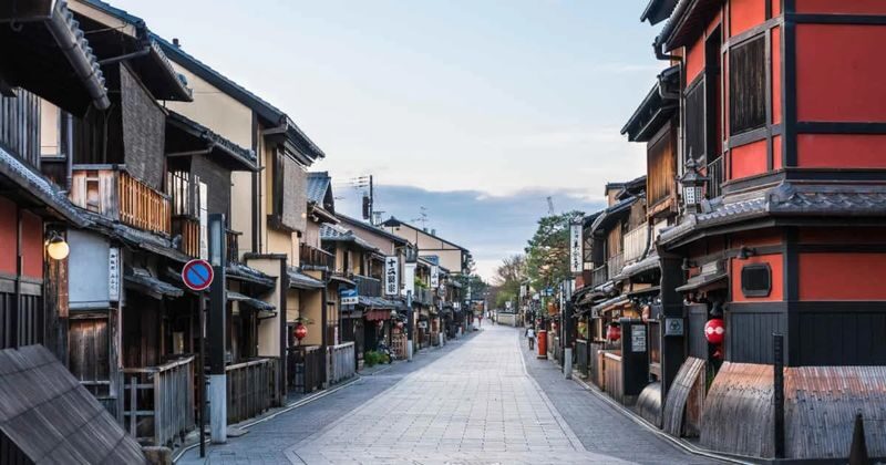 Departing from Osaka | Kyoto Nara Classic & Mountain Secrets Small Group Tour: Fushimi Inari-Nara Park or Arashiyama-Sanzenin-Kifune Shrine Dual Plans Available - The price, the meeting point and the extra costs