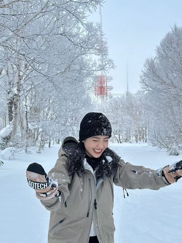 Departing from Sapporo | International Ski Resort All-Inclusive Day Tour | Hokkaido Tourism Organization (HTO) Official Member Certification - Two lessons, lunch and a first lift ride