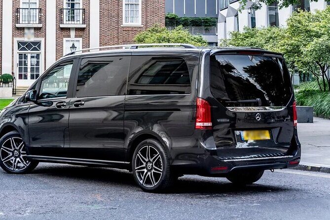 Departure by Private Minivan from Vienna to Vienna Airport VIE - A Deep Dive Into the Vienna Private Airport Transfer