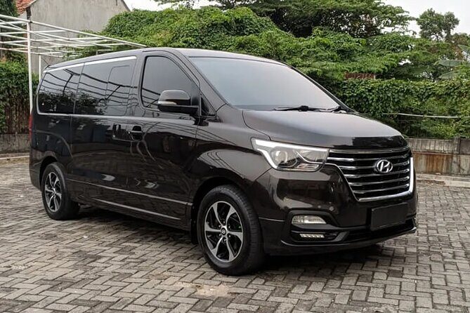 Departure from Manuel Antonio to San Jose SJO Airport by Minivan - Key Points