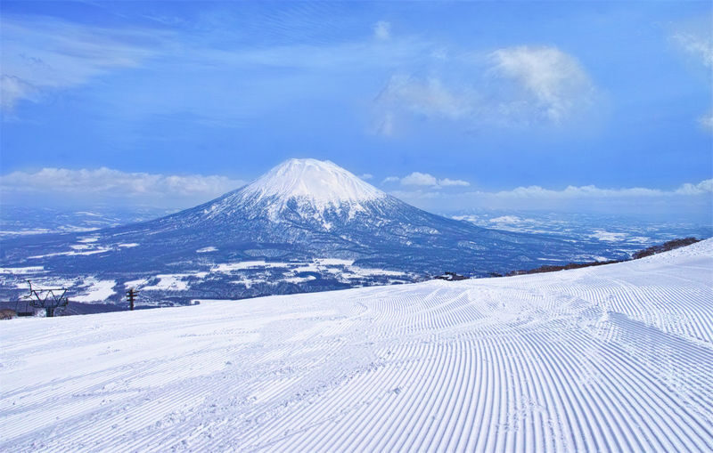 Departure from Tokyo | Mt. Fuji Yeti Skiing x Konohana Onsen Hot Spring Day Trip | Optional Single Transfer/Includes Ski Equipment Rental - How good is the value?