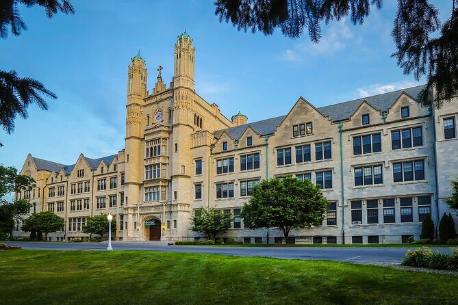 Departure Private Transfer: Detroit to Detroit Airport DTW in Luxury SUV - Pricing and Value