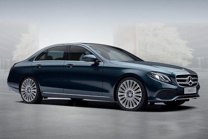 Departure Private Transfer: Liverpool to Manchester Airport MAN in Business Car - Liverpool to Manchester Airport Private Transfer in Business Car: An Honest Review