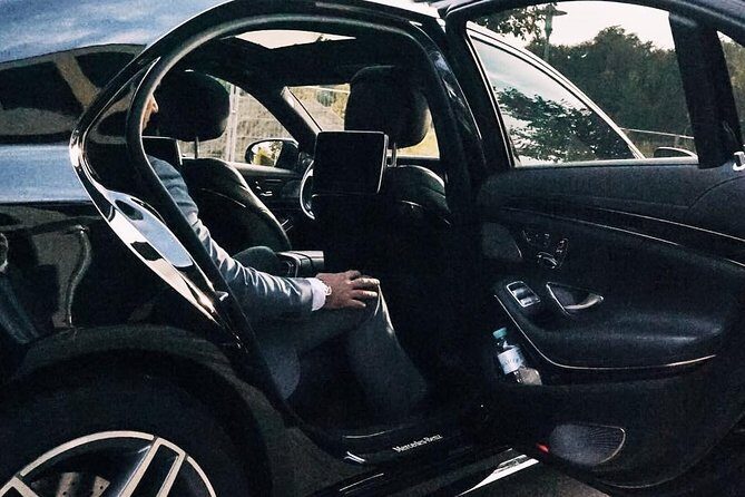 Departure Transfer: Adelaide to Airport ADL by Business Car - Detailed Review of the Adelaide Airport Transfer Service