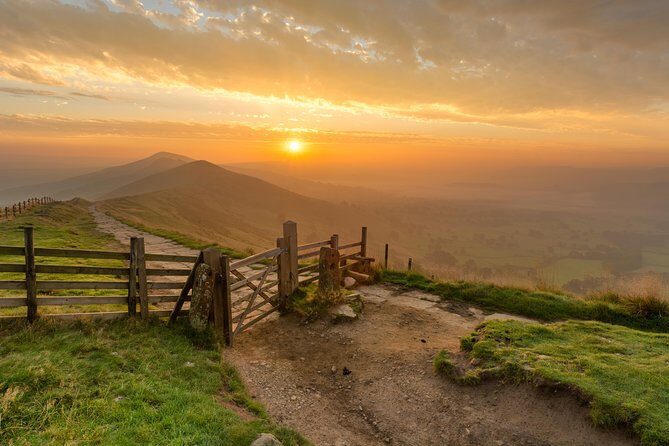 Derbyshire & the Peak District from Manchester - The Value of a Small-Group Tour