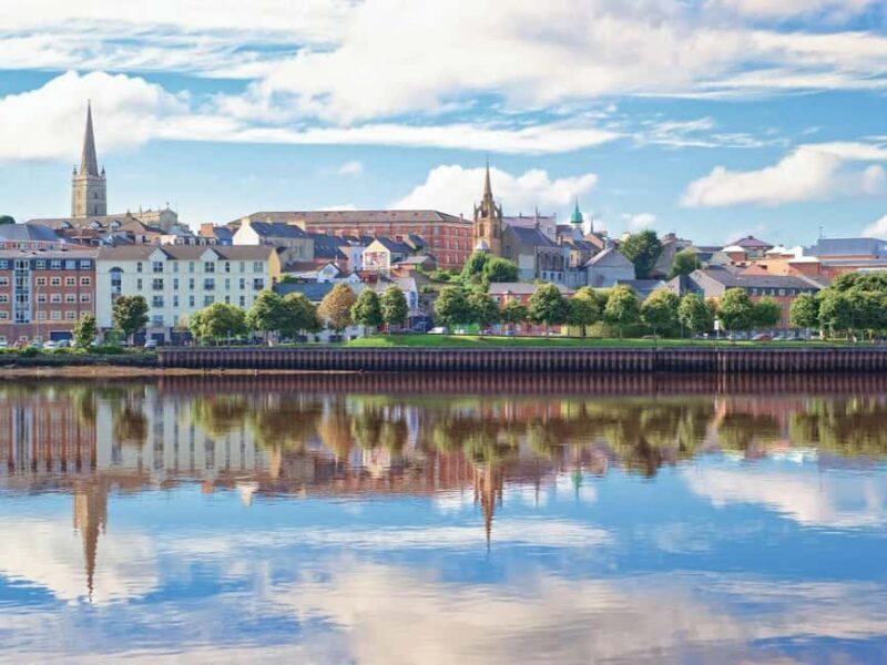 Derry: Guided Tour of Walls, Murals, and Scenic Views - Key Points