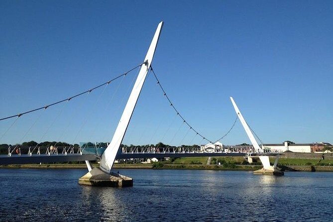 Derry Londonderry Private Luxury Full Day Tour From Belfast - Experience in Detail: Exploring Derry in Style and Substance