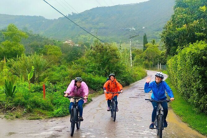 Descent of The Andes by bike, Cuenca - Key Points