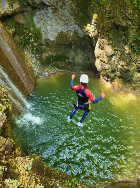Descent of the Versoud canyon - What to Expect on the Versoud Canyon Descent