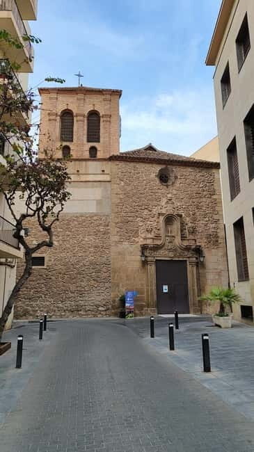 Descubriendo Almería: Un Viaje por la Historia y la Cultura - Who Should Consider This Tour?