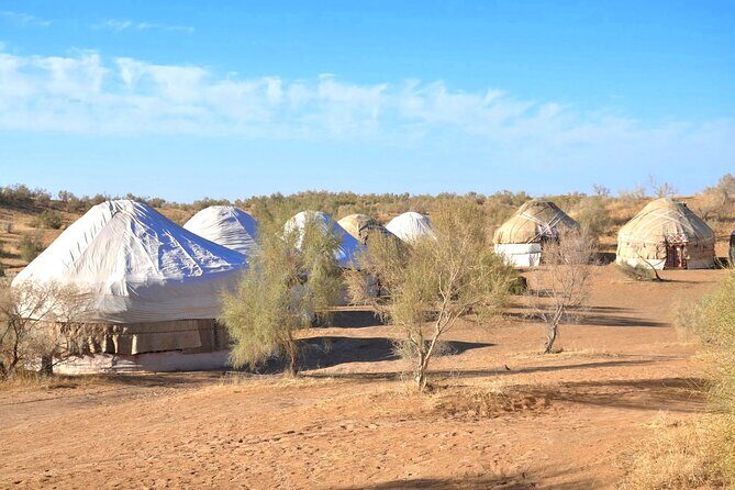 Desert yurt camp and Mountain tour - 3 days - Key Points